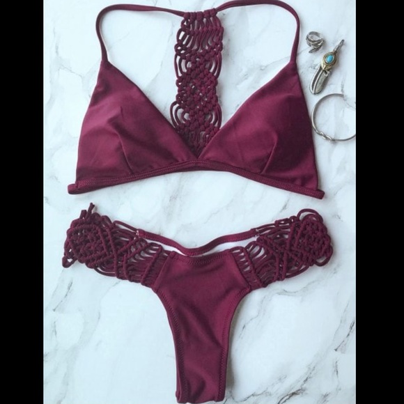 Bikini - Picture 2 of 5